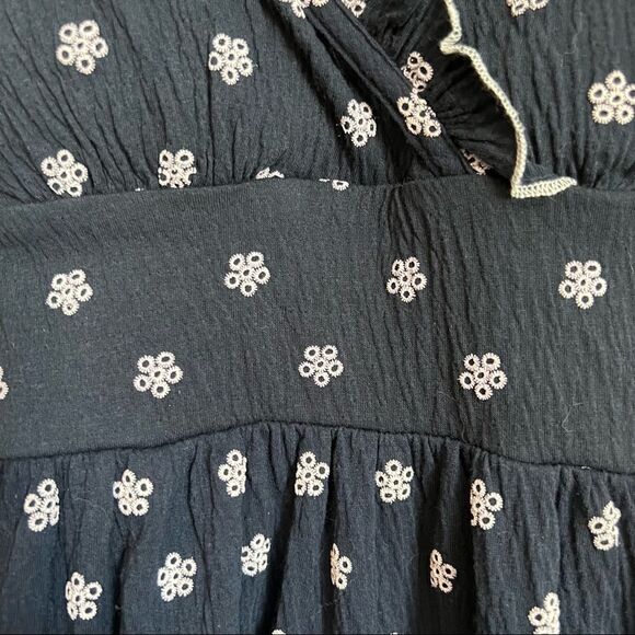 3 for $30! Snap navy dress with embroidery - Picture 8 of 12